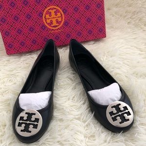 Tory Burch Flat（Free Dior Table Book)